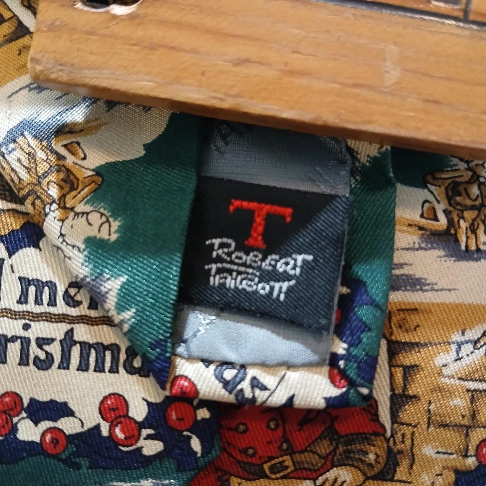 Robert Talbott‎ Silk Tie Mens Green Santa Merry Christmas Holiday Print Necktie